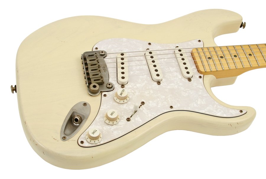 ギター G&L USA LEGACY White blonde G&L Legacy USA Fullerton Deluxe in Blonde
